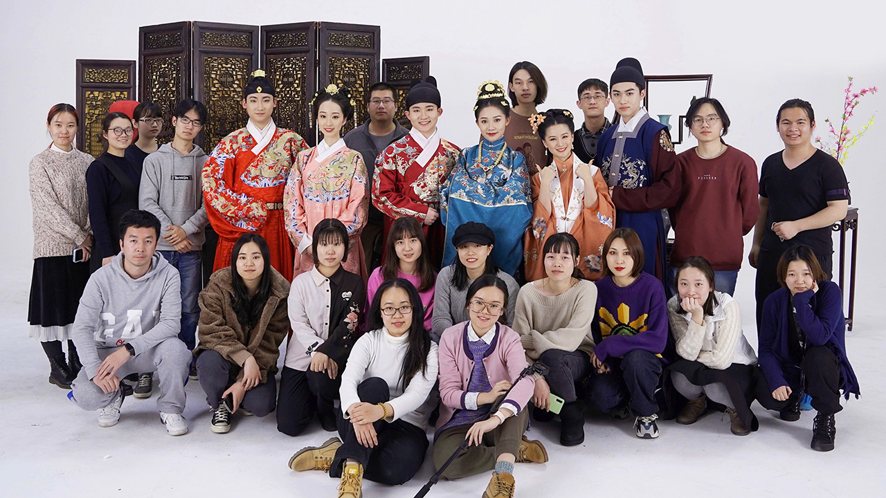 追夢中國人|維京：漢服春晚，一個(gè)講了十年的故事