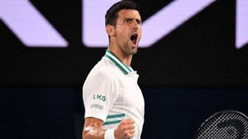 九進(jìn)決賽 九度奪冠！德約科維奇衛(wèi)冕“澳網(wǎng)之王”