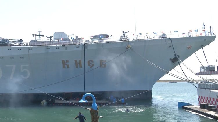 驚險刺激！打卡國內(nèi)唯一的航母主題公園，讓到場游客大呼過癮