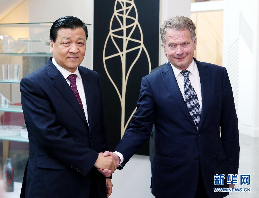 6月12日，中共中央政治局常委、中央書(shū)記處書(shū)記劉云山在赫爾辛基會(huì)見(jiàn)芬蘭總統(tǒng)尼尼斯特。 新華社記者姚大偉攝