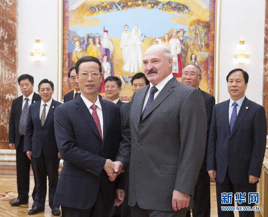 9月26日，應(yīng)邀訪問白俄羅斯的國務(wù)院副總理張高麗在明斯克會見白俄羅斯總統(tǒng)盧卡申科。新華社記者王曄攝 
