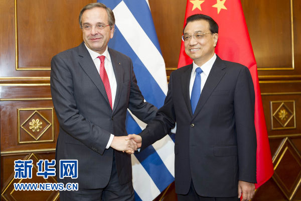 10月16日，中國國務(wù)院總理李克強在意大利米蘭會見希臘總理薩馬拉斯。 新華社記者 謝環(huán)馳 攝