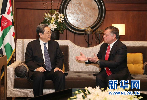 11月9日，正在約旦進(jìn)行正式友好訪問(wèn)的全國(guó)政協(xié)主席俞正聲在安曼會(huì)見(jiàn)約旦國(guó)王阿卜杜拉二世。 新華社記者 劉衛(wèi)兵 攝 