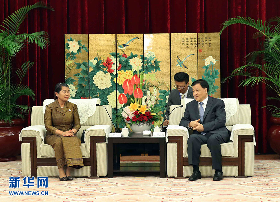 6月11日，中共中央政治局常委、中央書記處書記劉云山在福州會(huì)見來華出席金磚國家政黨、智庫和民間社會(huì)組織論壇的柬埔寨人民黨中央常委、副首相梅森安。新華社記者劉衛(wèi)兵攝