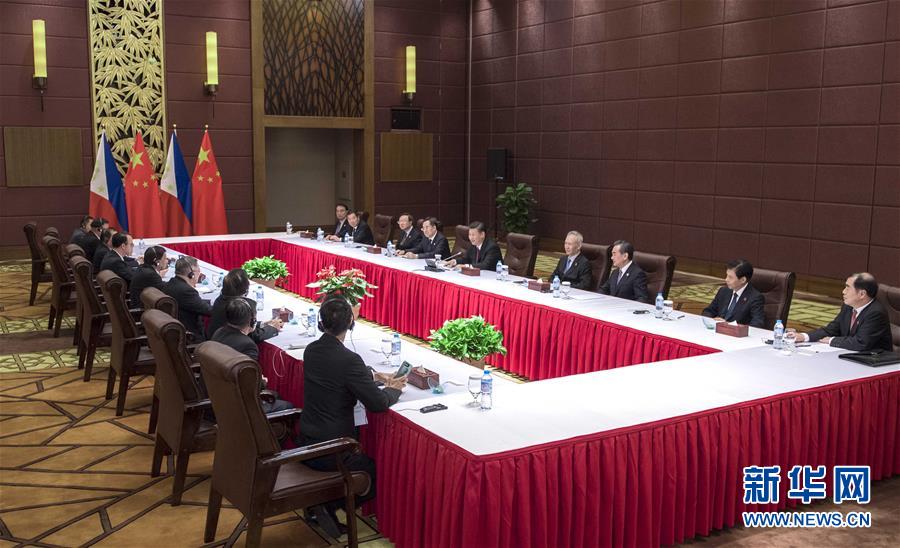 (XHDW)習(xí)近平會(huì)見菲律賓總統(tǒng)杜特爾特