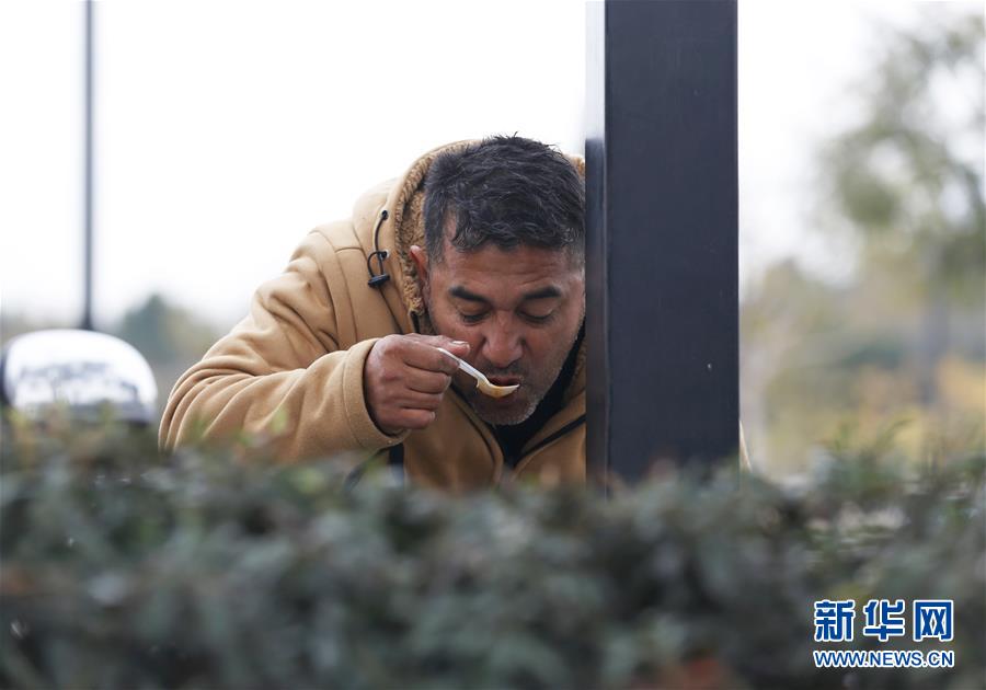 （國際&middot;圖文互動）（2）通訊：&ldquo;根本沒有人在乎我們&rdquo;&mdash;&mdash;探訪美墨邊境墻邊的&ldquo;日工&rdquo;市場