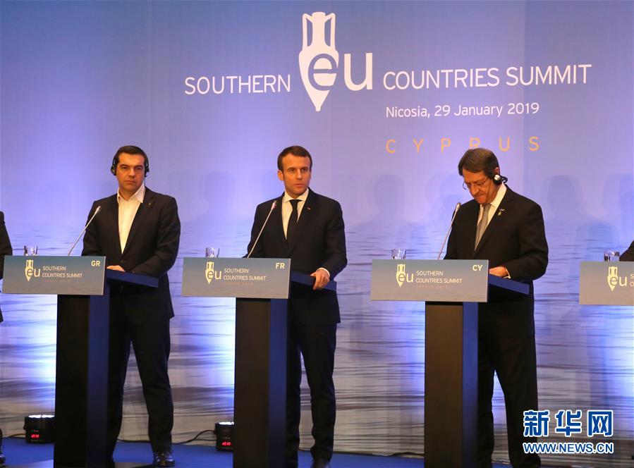 (國際)(1)法國總統(tǒng)說不可就英國和歐盟之間達(dá)成的協(xié)議重新談判