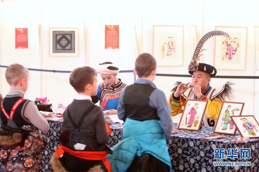 （新華全媒頭條&middot;出訪&middot;側(cè)記&middot;圖文互動(dòng)）（4）你好老朋友！開(kāi)啟新時(shí)代！&mdash;&mdash;習(xí)近平主席和普京總統(tǒng)引領(lǐng)中俄全面戰(zhàn)略協(xié)作伙伴關(guān)系邁入新時(shí)代