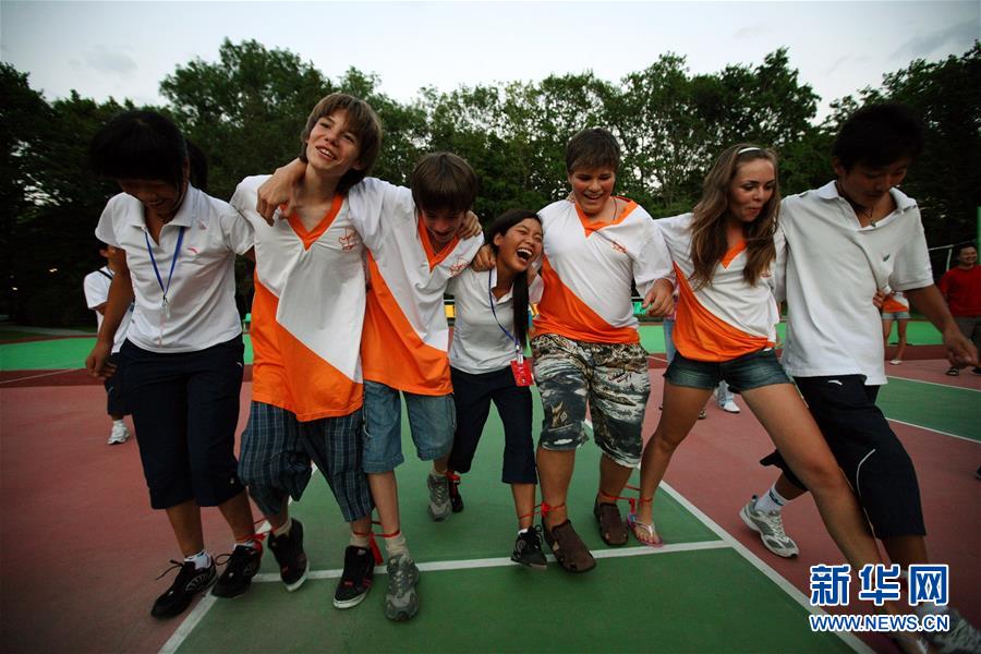 (新華全媒頭條·圖文互動(dòng))(3)特稿:新時(shí)代 新典范 新航程——寫在中俄建交70周年之際