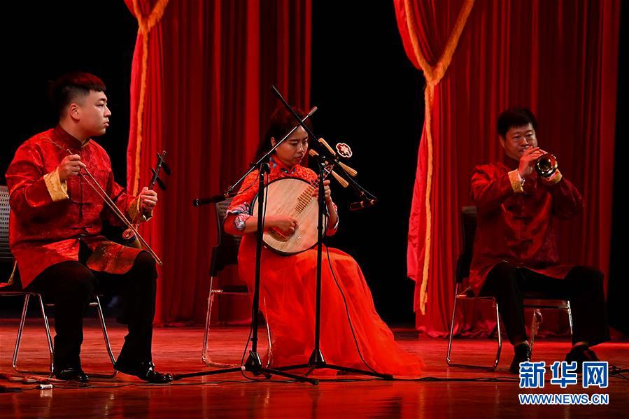 (國際)(2)“歡樂春節(jié)”專場演出拉開中古建交60周年系列活動序幕