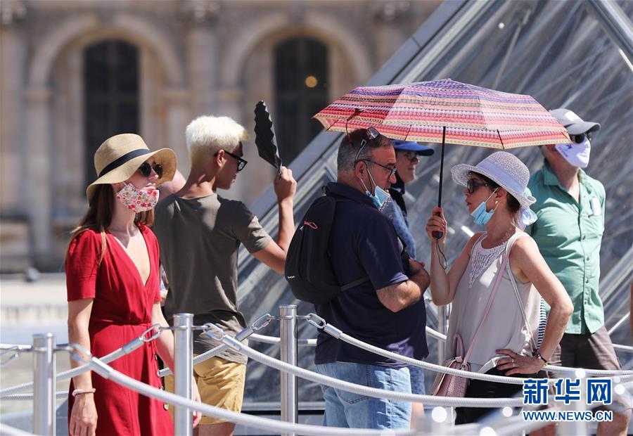 (國(guó)際)(4)法國(guó)迎來高溫“烤”驗(yàn) 多地拉響“紅色警報(bào)”