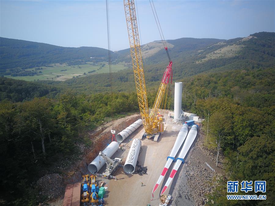 (國(guó)際·圖文互動(dòng))(1)通訊:與天氣和疫情“賽跑”——中企全力推進(jìn)克羅地亞風(fēng)電項(xiàng)目
