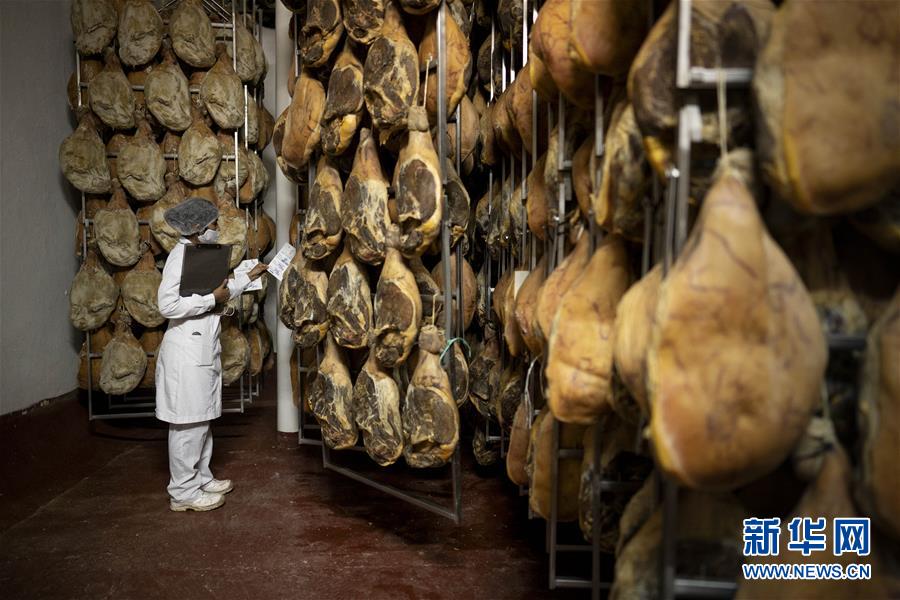 (新華全媒頭條·圖文互動(dòng))(8)攜手共“進(jìn)” 開(kāi)放共贏——寫(xiě)在第三屆中國(guó)國(guó)際進(jìn)口博覽會(huì)開(kāi)幕之際