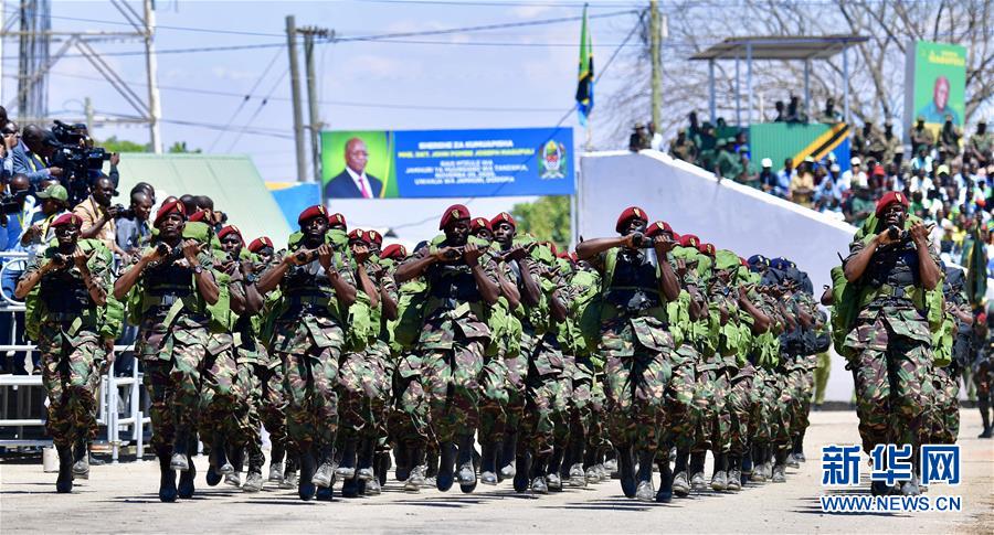 （國(guó)際）（2）獲競(jìng)選連任的坦桑尼亞總統(tǒng)馬古富力宣誓就職