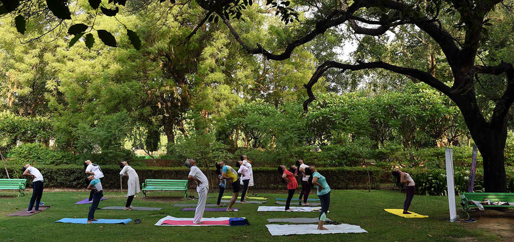 特稿：電影、瑜伽、智能手機——中印兩個文明古國交往“新故事”