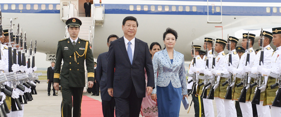 習(xí)近平抵達(dá)吉隆坡開(kāi)始對(duì)馬來(lái)西亞進(jìn)行國(guó)事訪(fǎng)問(wèn)